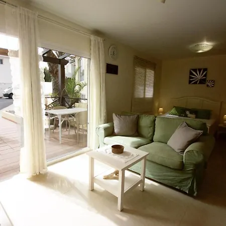 Book Jet - Hibiscus Front Apartmán *