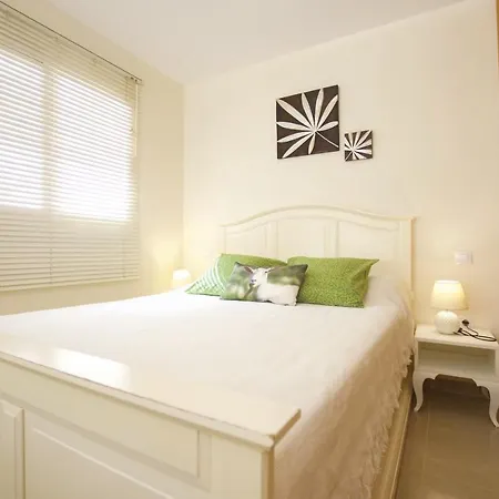 Book Jet - Hibiscus Front Apartmán *